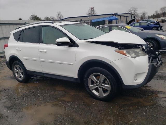 Photo 4 from auction – 2015 TOYOTA RAV4 XLE with VIN 2T3RFREV8FW264053