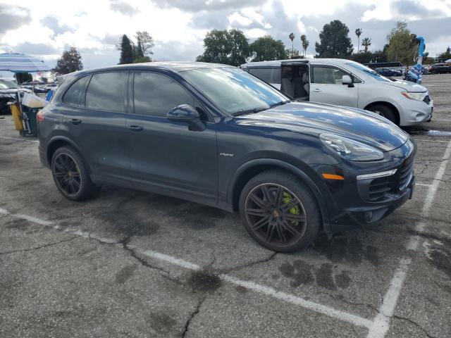 Photo 4 from auction – 2017 PORSCHE CAYENNE SE with VIN WP1AE2A26HLA74128