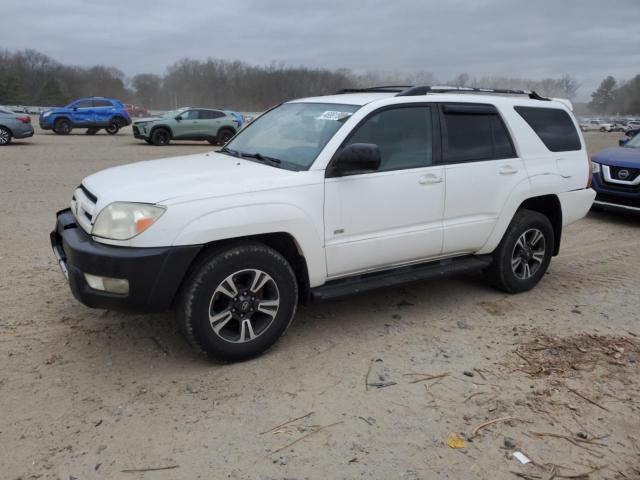 TOYOTA 4RUNNER SR 2004 مع رقم تعريف المركبة JTEZU14R840028754 - صورة من المزاد