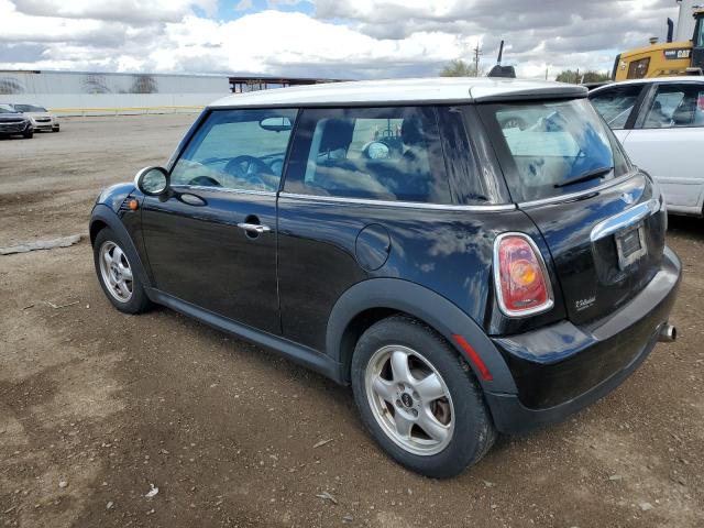 Photo 2 from auction – 2010 MINI COOPER with VIN WMWMF3C55ATU77447