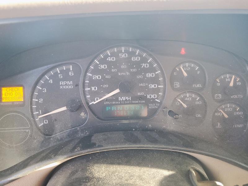Снимка 9 от търг – 2002 CHEVROLET SILVERADO с VIN 2GCEC19T521197772