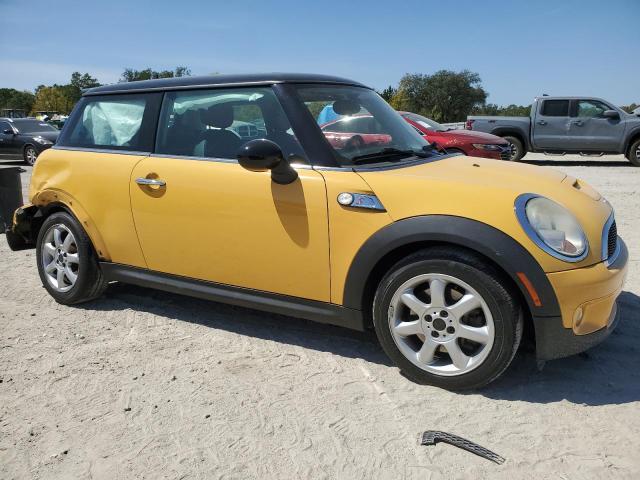 Снимка 4 от търг – 2007 MINI COOPER S с VIN WMWMF73567TL90141