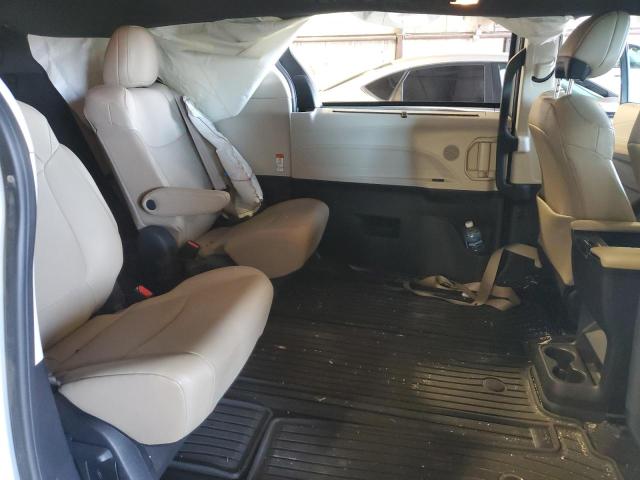 Photo 11 from auction – 2021 TOYOTA SIENNA XLE with VIN 5TDYRKEC1MS031672