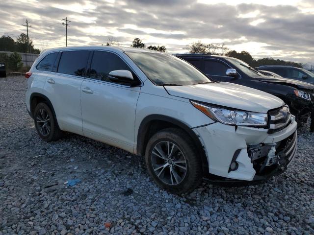 Photo 4 from auction – 2017 TOYOTA HIGHLANDER with VIN 5TDZZRFH0HS216048