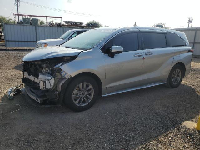 TOYOTA SIENNA LE 2021 with VIN 5TDKRKEC8MS070877 - Photo from auction