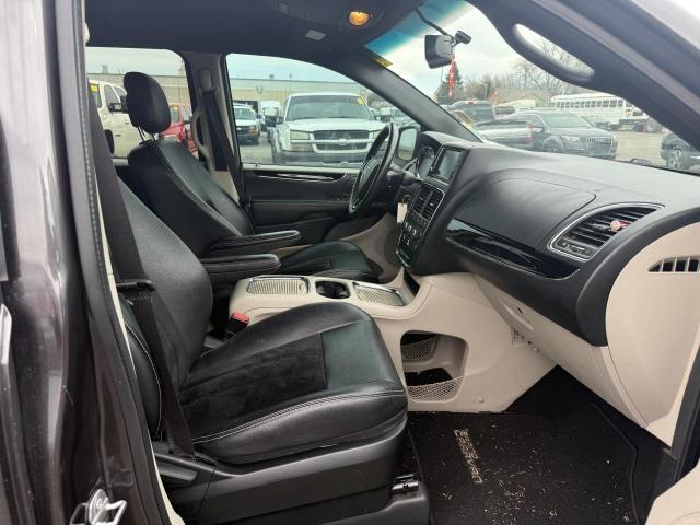 Photo 5 from auction – 2017 DODGE GRAND CARA with VIN 2C4RDGCG0HR773033
