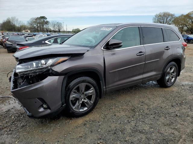 TOYOTA HIGHLANDER 2018 with VIN 5TDDZRFH8JS818728 - Photo from auction