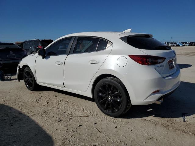 Photo 2 from auction – 2018 MAZDA 3 TOURING with VIN 3MZBN1L36JM254099