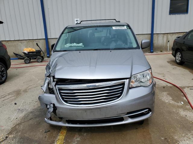 Photo 5 from auction – 2016 CHRYSLER TOWN & COU with VIN 2C4RC1BG8GR112852
