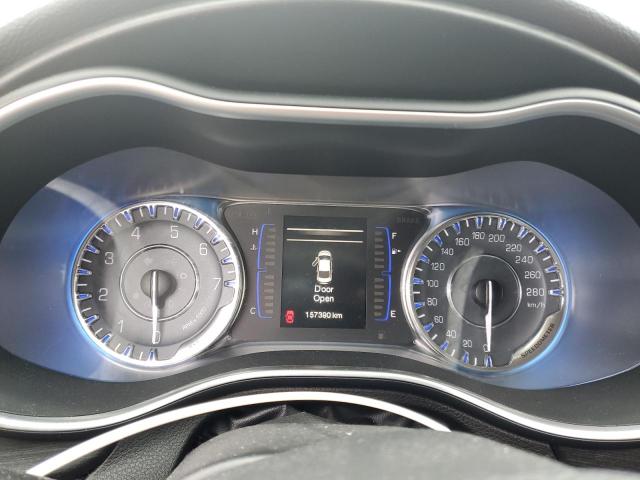 Foto 9 de la subasta – 2015 CHRYSLER 200 LIMITE con VIN 1C3CCCAGXFN678871