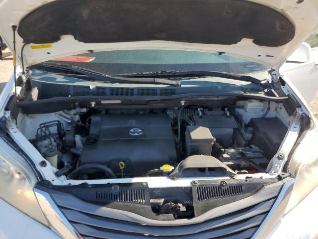 Photo 12 from auction – 2013 TOYOTA SIENNA XLE with VIN 5TDYK3DC3DS323237