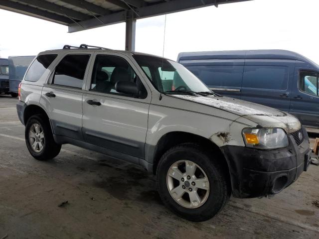 Photo 4 from auction – 2005 FORD ESCAPE XLT with VIN 1FMCU93145KC07704