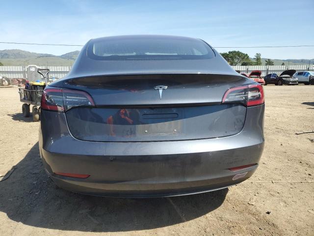 Снимка 6 от търг – 2018 TESLA MODEL 3 с VIN 5YJ3E1EA1JF025711