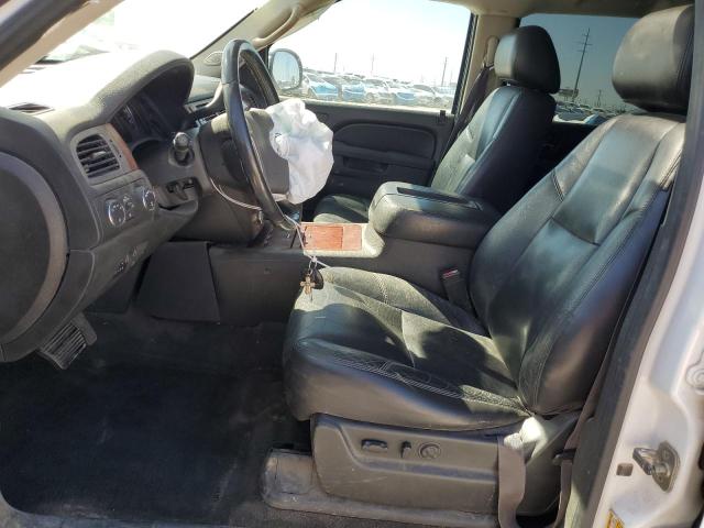 Фото 7 с аукциона – 2011 CHEVROLET SUBURBAN K с VIN 1GNSKKE33BR397551