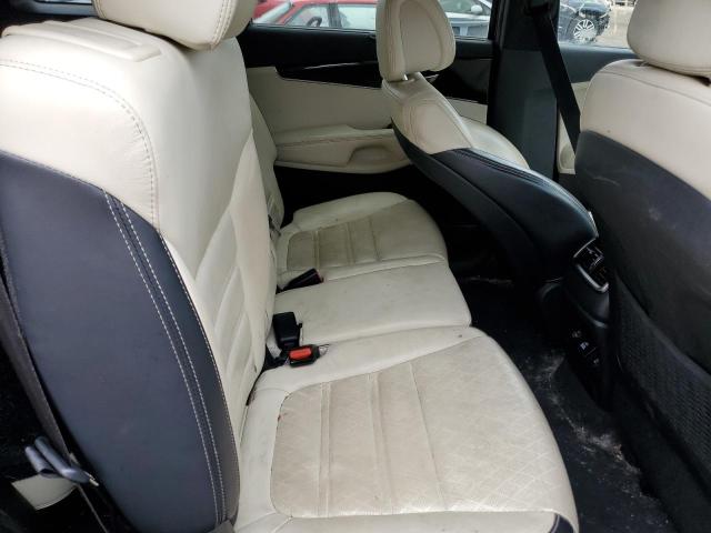 Photo 11 from auction – 2016 KIA SORENTO SX with VIN 5XYPKDA55GG016645