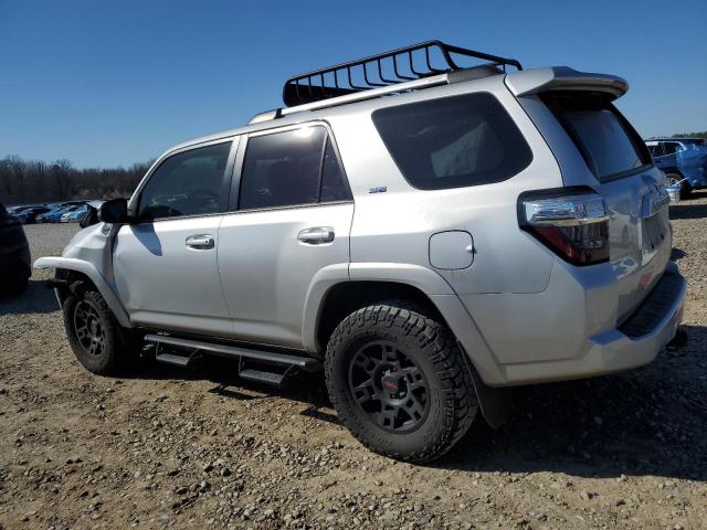 Photo 2 from auction – 2021 TOYOTA 4RUNNER SR with VIN JTEFU5JR7M5249070