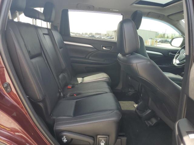 Photo 11 from auction – 2019 TOYOTA HIGHLANDER with VIN 5TDJZRFH5KS746200