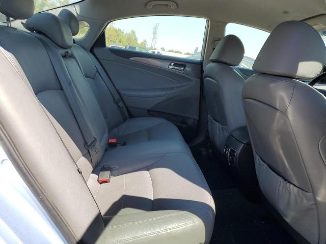 Photo 10 from auction – 2012 HYUNDAI SONATA HYB with VIN KMHEC4A42CA022310