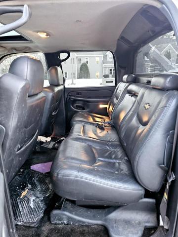 Photo 6 from auction – 2002 CHEVROLET AVALANCHE with VIN 3GNEK13T626206067