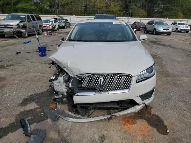 Photo 5 from auction – 2019 LINCOLN MKZ with VIN 3LN6L5A92KR608113