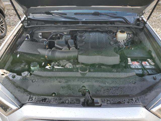 Photo 12 from auction – 2016 TOYOTA 4RUNNER SR with VIN JTEBU5JR3G5296471