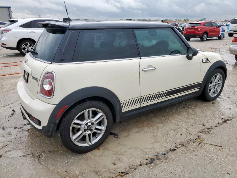 Photo 3 from auction – 2011 MINI COOPER S with VIN WMWSV3C53BTY15519