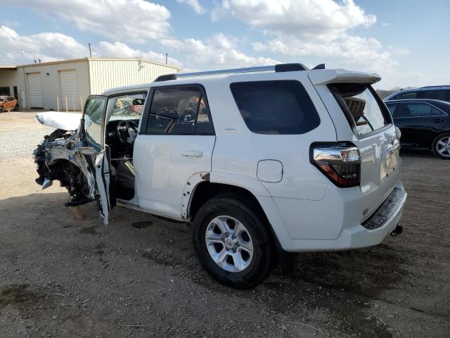Photo 2 from auction – 2020 TOYOTA 4RUNNER SR with VIN JTEBU5JR1L5815513