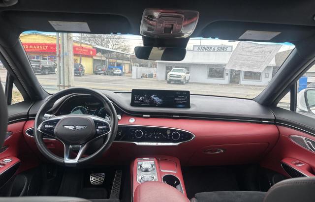 Photo 9 from auction – 2022 GENESIS GV70 BASE with VIN KMUMCDTC5NU011241