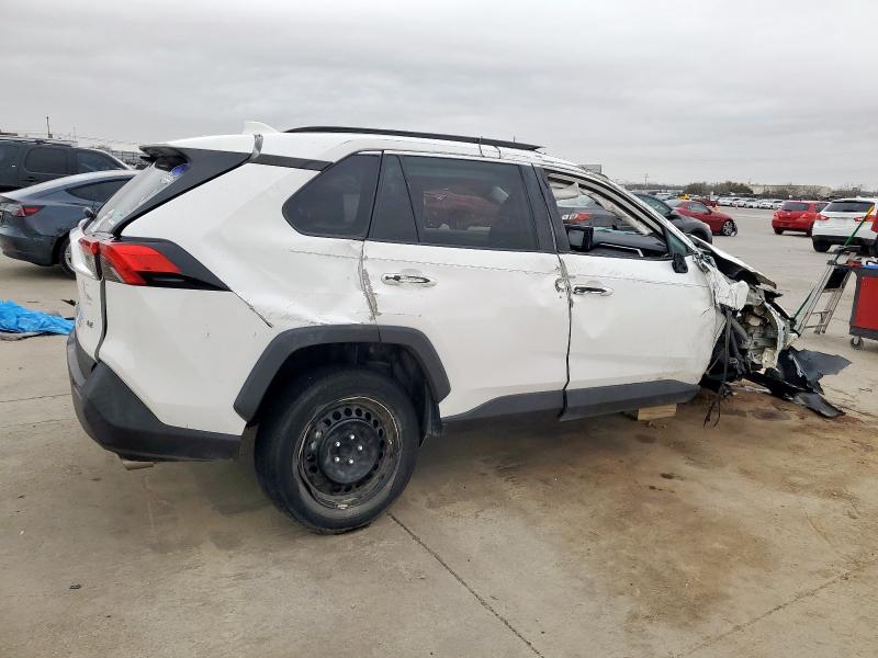 Photo 3 from auction – 2021 TOYOTA RAV4 LE with VIN 2T3H1RFV8MC104231