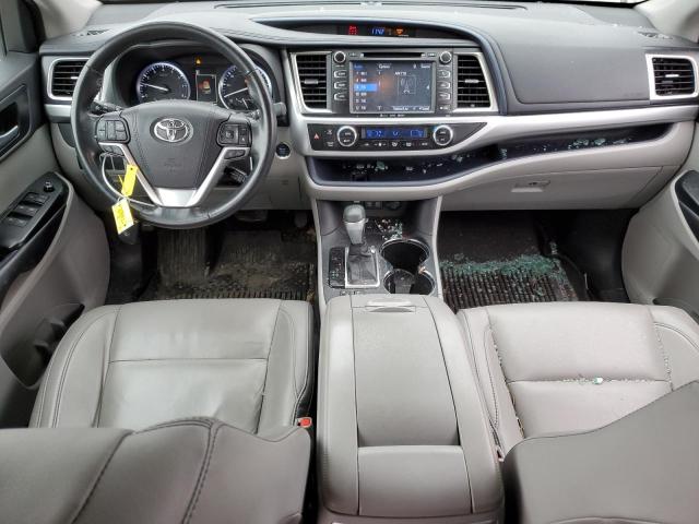 Photo 8 from auction – 2018 TOYOTA HIGHLANDER with VIN 5TDJZRFH2JS497739