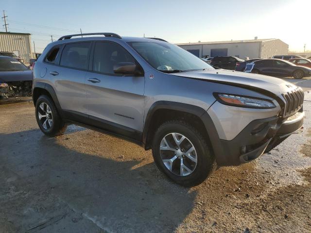 Photo 4 from auction – 2018 JEEP CHEROKEE T with VIN 1C4PJMBX4JD598441