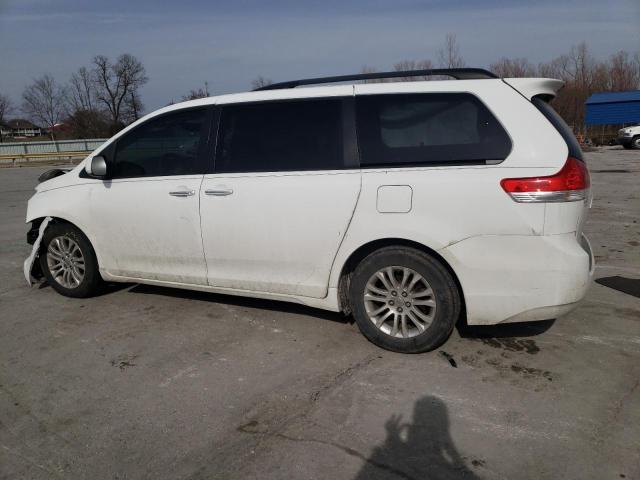 Photo 2 from auction – 2012 TOYOTA SIENNA XLE with VIN 5TDYK3DC1CS235737