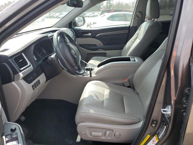 Photo 7 from auction – 2018 TOYOTA HIGHLANDER with VIN 5TDYZRFH6JS260671