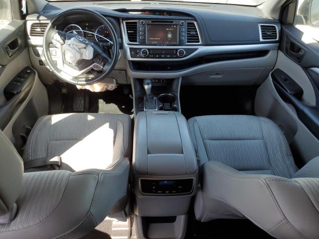 Photo 8 from auction – 2018 TOYOTA HIGHLANDER with VIN 5TDZZRFH2JS254287