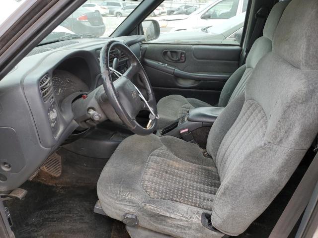 Photo 7 from auction – 2002 CHEVROLET BLAZER with VIN 1GNDT13W52K169699