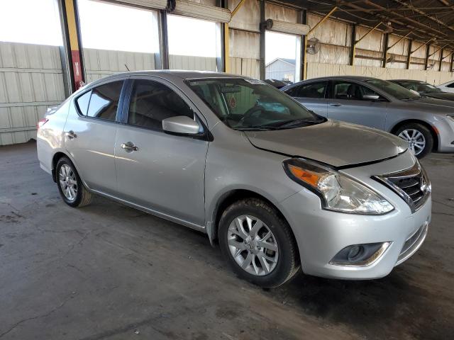Снимка 4 от търг – 2017 NISSAN VERSA S с VIN 3N1CN7AP1HL834038