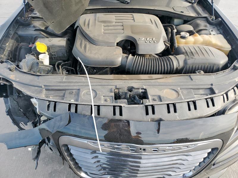 Снимка 11 от търг – 2014 CHRYSLER 300 S с VIN 2C3CCABG9EH358211