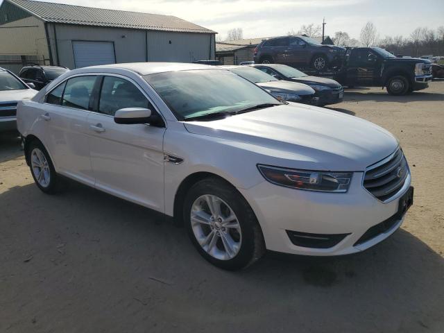 Photo 4 from auction – 2015 FORD TAURUS SEL with VIN 1FAHP2E85FG189582
