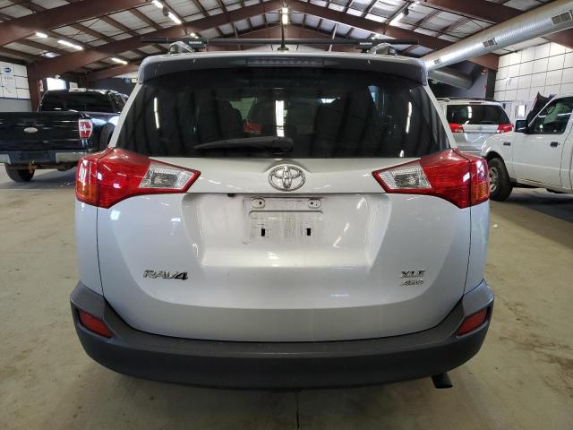 Photo 6 from auction – 2015 TOYOTA RAV4 XLE with VIN JTMRFREV0FD167300