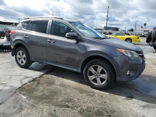 Photo 4 from auction – 2015 TOYOTA RAV4 XLE with VIN 2T3WFREV8FW156924
