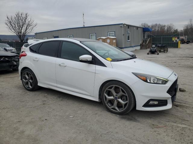 Photo 4 from auction – 2018 FORD FOCUS ST with VIN 1FADP3L94JL245267