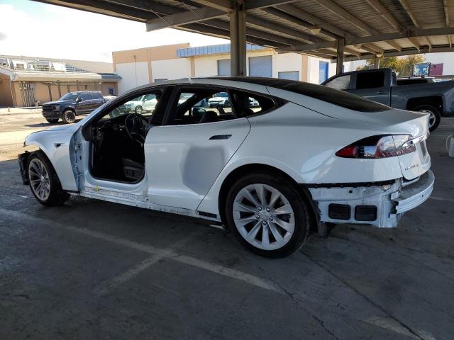 Снимка 2 от търг – 2016 TESLA MODEL S с VIN 5YJSA1E17GF175094