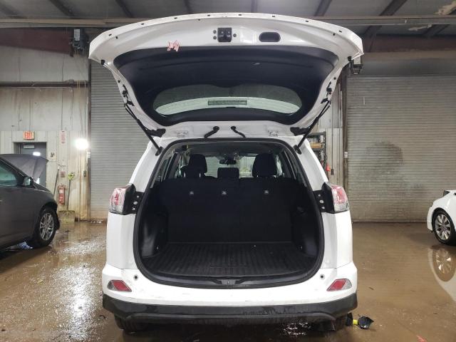 Photo 6 from auction – 2018 TOYOTA RAV4 LE with VIN 2T3BFREV6JW855041