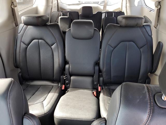 Photo 10 from auction – 2018 CHRYSLER PACIFICA T with VIN 2C4RC1BG8JR353334