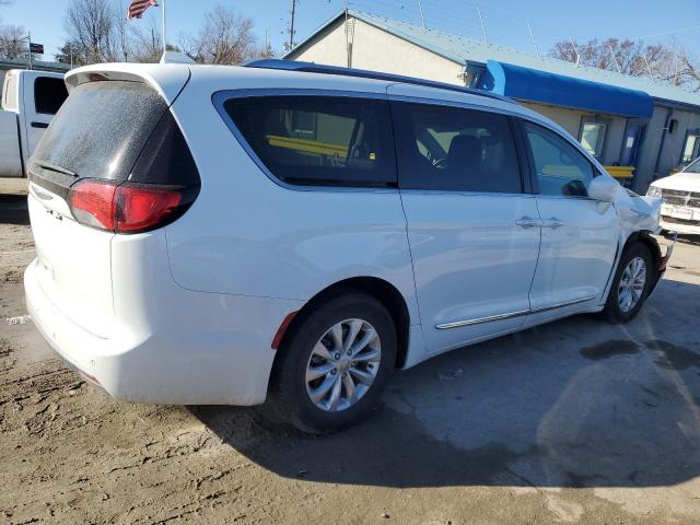 Photo 3 from auction – 2018 CHRYSLER PACIFICA T with VIN 2C4RC1BG8JR149214