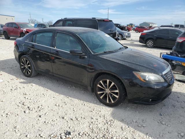 Photo 4 from auction – 2013 CHRYSLER 200 LIMITE with VIN 1C3CCBCG5DN574535