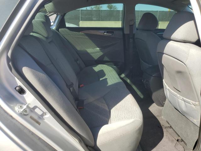 Photo 10 from auction – 2012 HYUNDAI SONATA HYB with VIN KMHEC4A44CA038248