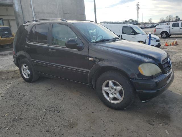 Photo 4 from auction – 2000 MERCEDES-BENZ ML 320 with VIN 4JGAB54E4YA156979