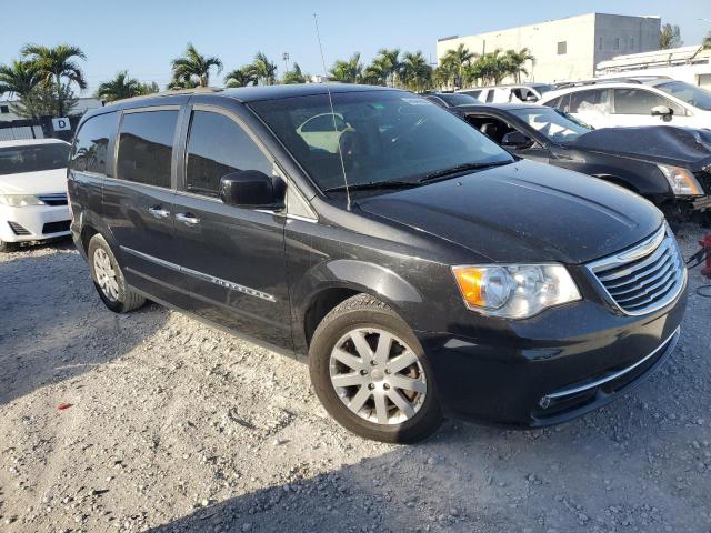 Photo 4 from auction – 2016 CHRYSLER TOWN & COU with VIN 2C4RC1BGXGR239568