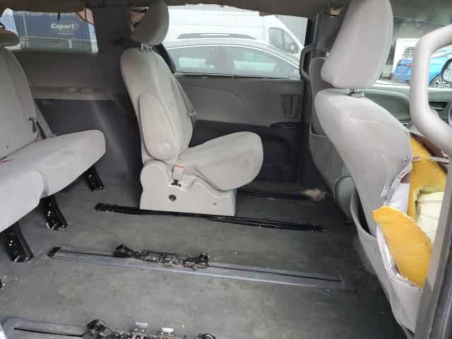Photo 11 from auction – 2017 TOYOTA SIENNA LE with VIN 5TDJZ3DC0HS182825